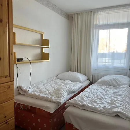 Strandhotel 2 * דאהמה