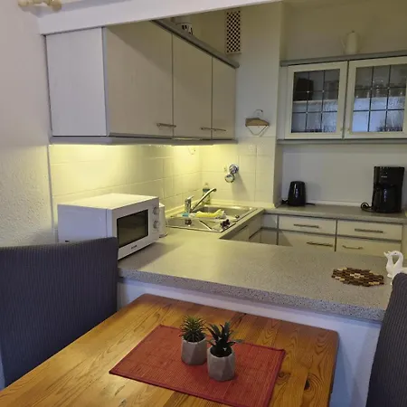 Apartment Strandhotel 2 *